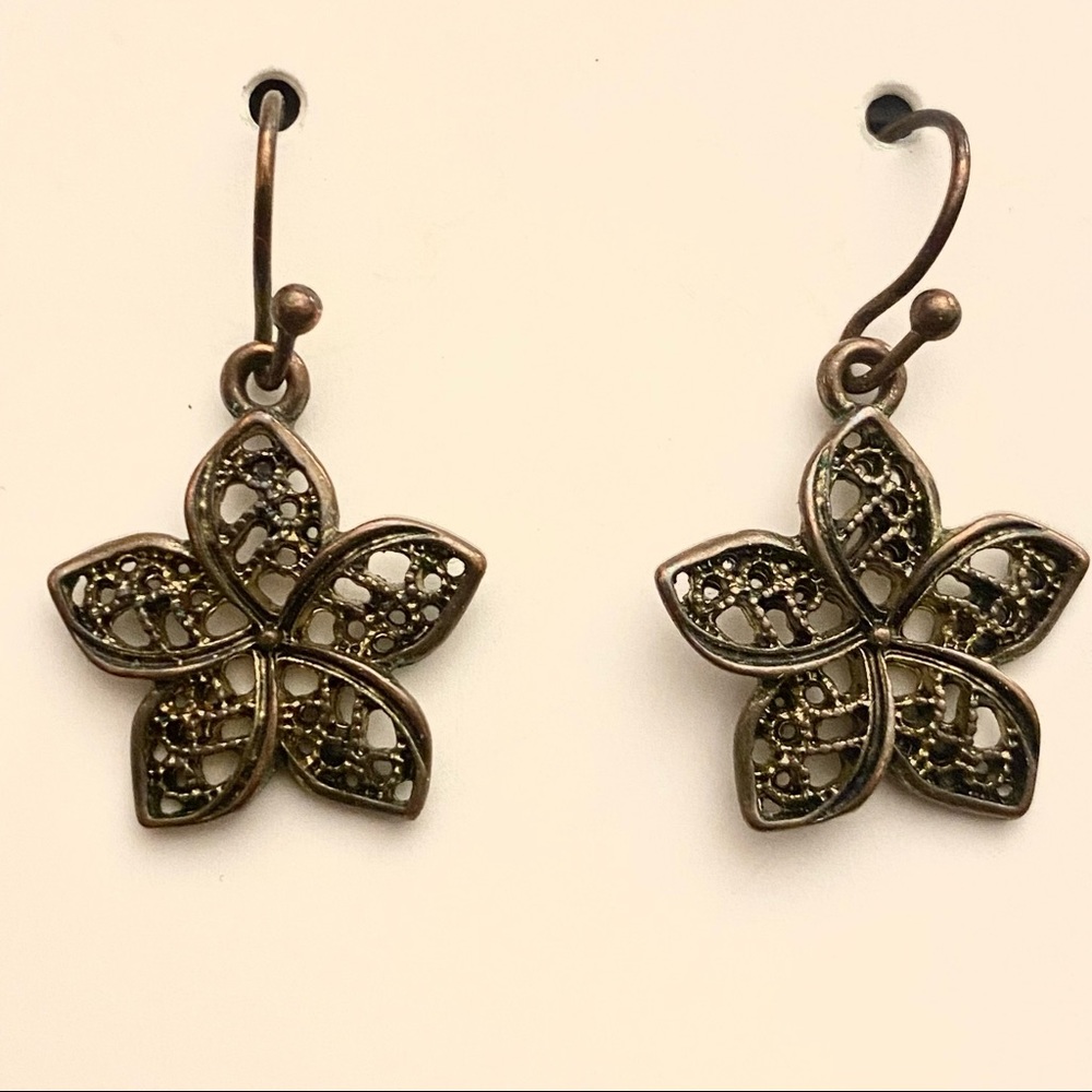 Star flower Earring Antique brass